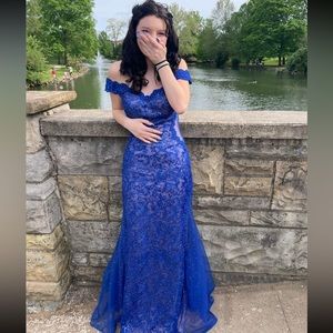 Used once only for a hour very pretty